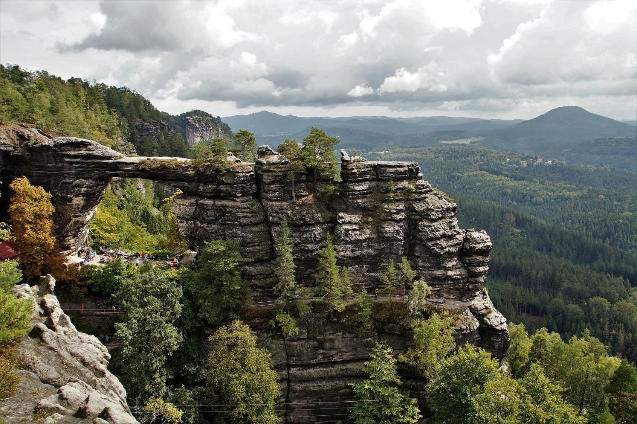 Penzion A Hostinec Kyjovska Terasa Krásná Lípa Extérieur photo